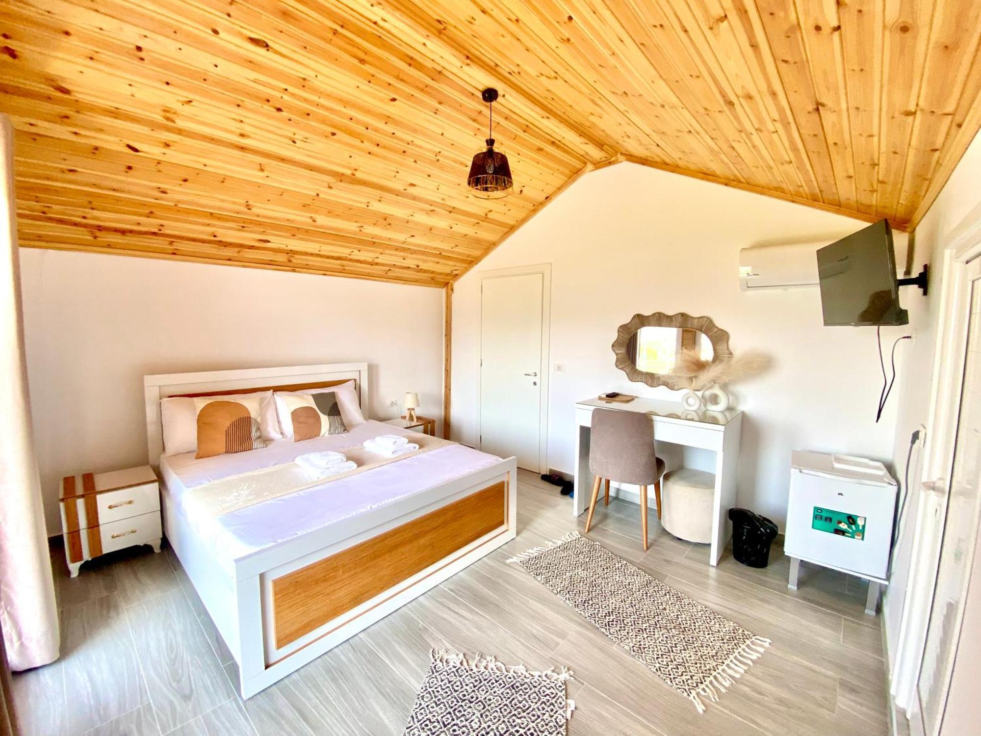 Guest House Rean Berat Exteriér fotografie